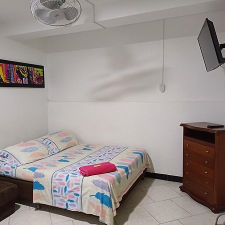 Casablanca Hostel Cali B&B Exterior photo